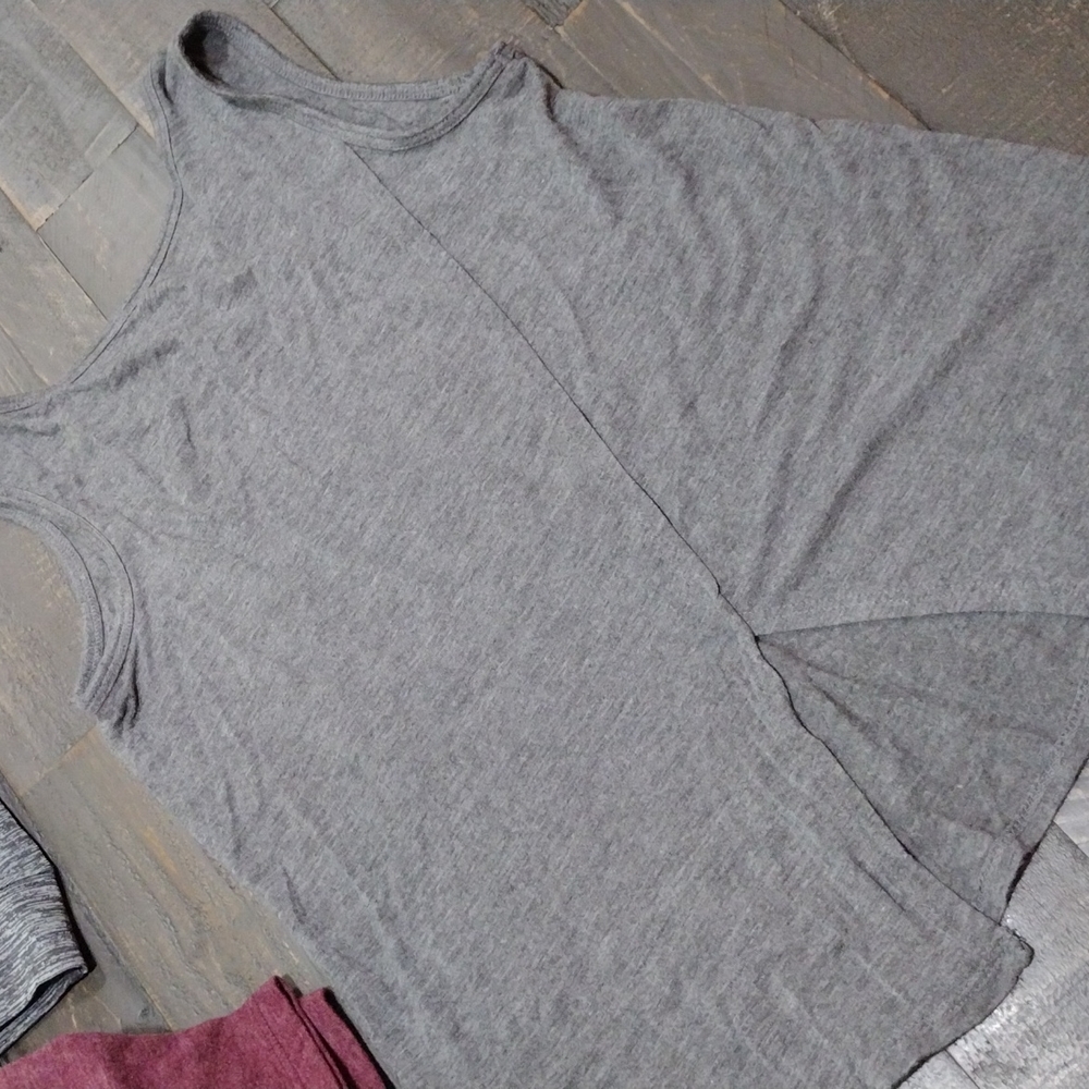 OLD NAVY / CHILDREN'S PLACE / JUSTICE GIRLS SZ 10 - 12 Bundle TEES AND SHORTS - Picture 11 of 12